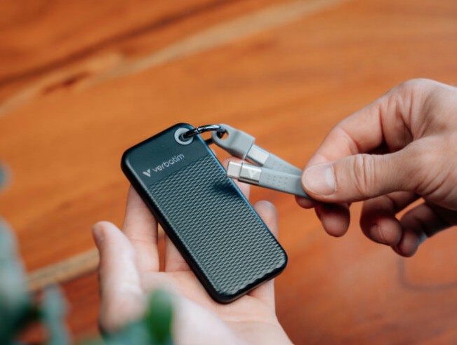 Verbatim 1TB Pocket SSD USB 3.2 Gen 2 1TB Black Grey. Convenient Keyring cable h