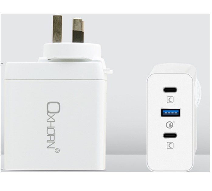 1x USB-A Fast Charger